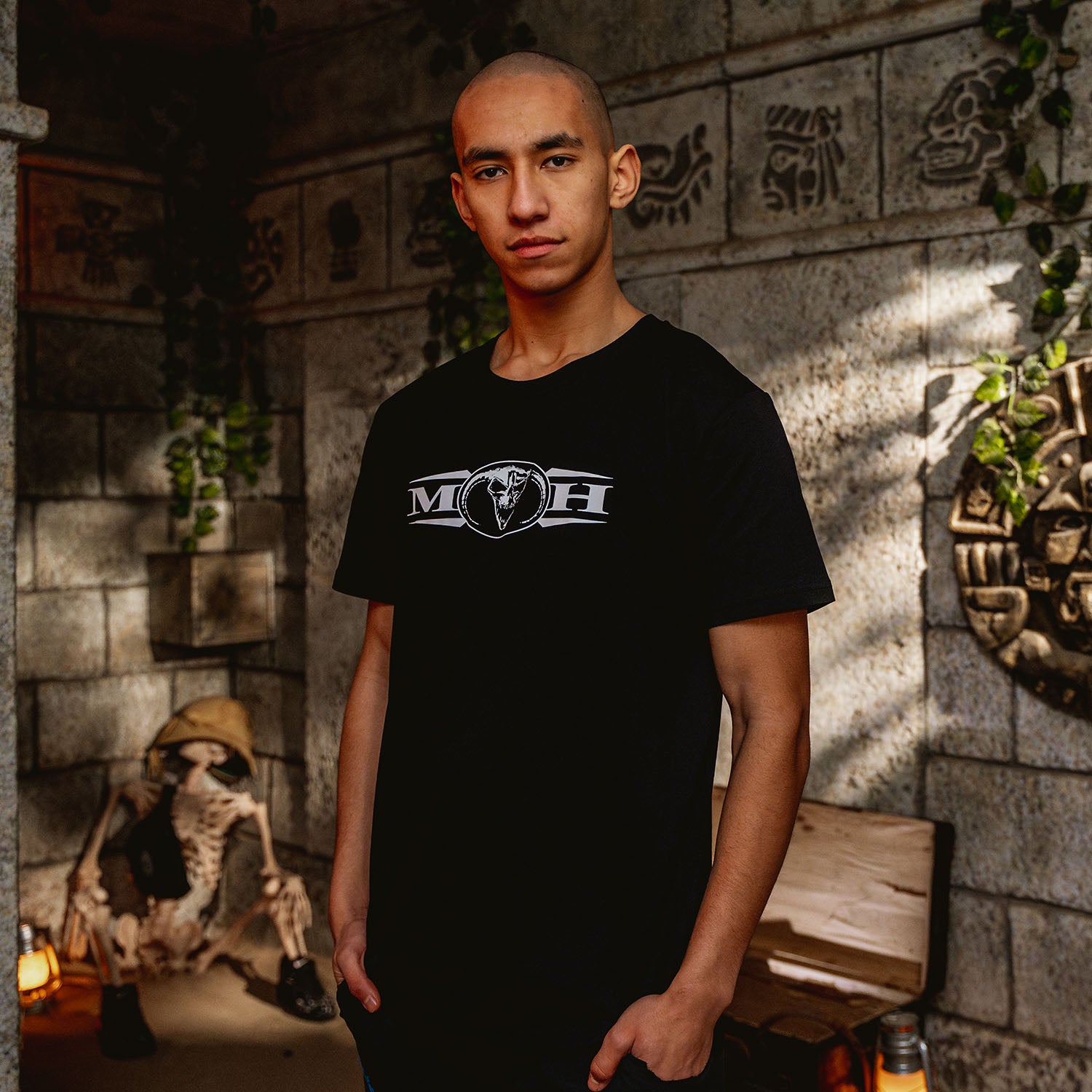 T-shirts & sleeveless image